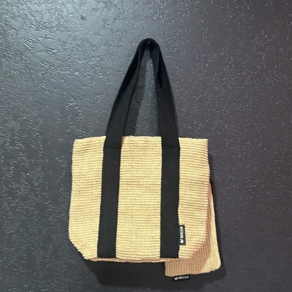 Wacoal Jute & Cotton Double Strap Tote With Detachable Matching Wristlet Pouch - Picture 1 of 7